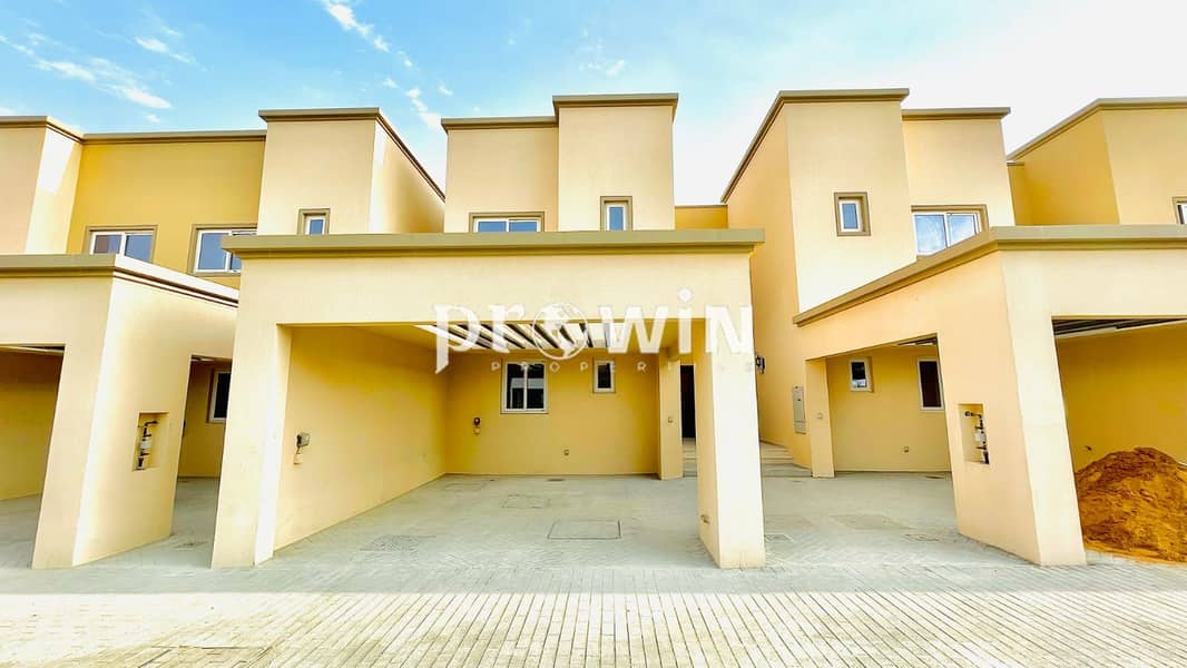 SPACIOUS BRAND NEW TOWNHOUSE |VACANT ON TRANSFER | HOT DEAL