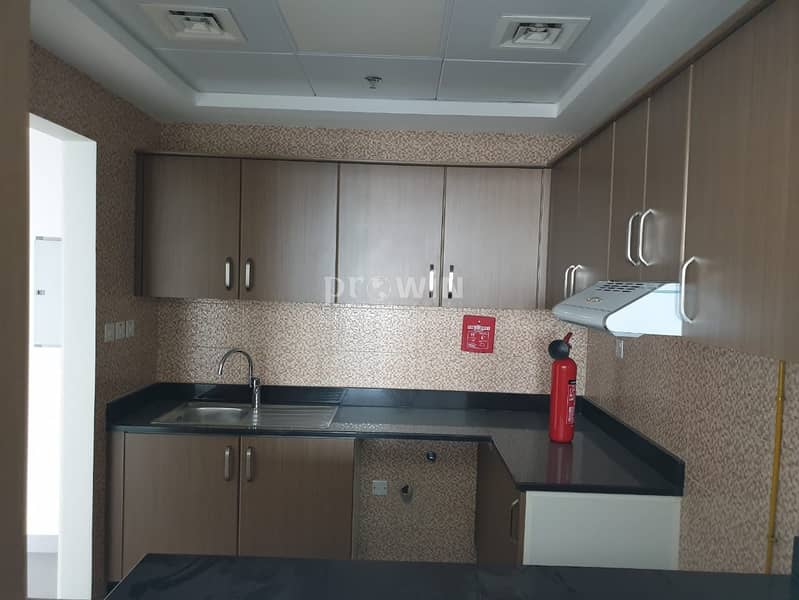 7 Bright 1BR Apartment | Very Spacious |  Upto 4 Cheques!!!