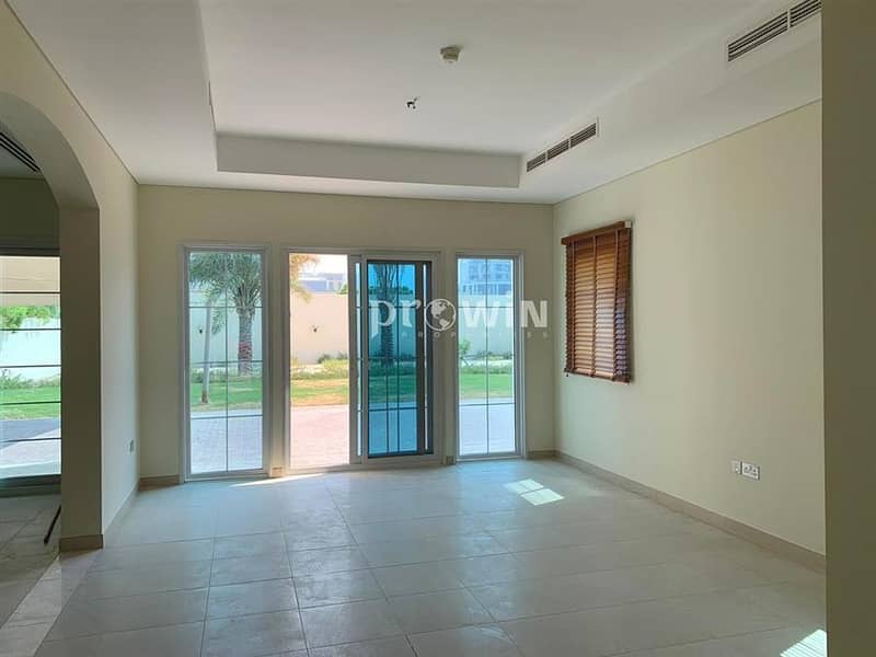 3 Beautiful - Well maintained 2 Bedroom Villa for Rent in JVC !!!