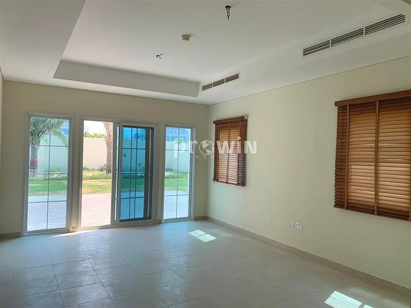 19 Beautiful - Well maintained 2 Bedroom Villa for Rent in JVC !!!