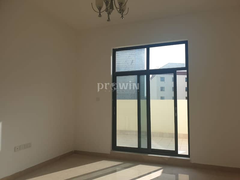 8 Luxurious 1BR | Well Maintained | Bright Pool View | Upto  4 Cheques!!!