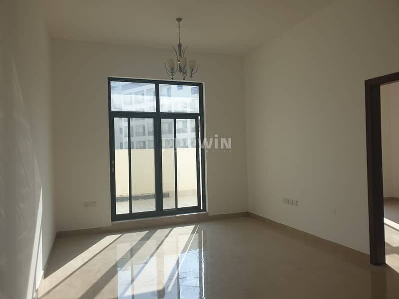 9 Luxurious 1BR | Well Maintained | Bright Pool View | Upto  4 Cheques!!!