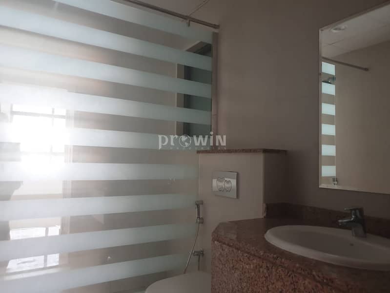 11 Spacious 2BR Apartment | Well Maintained | Pool View | Upto 4 Cheuques!!!