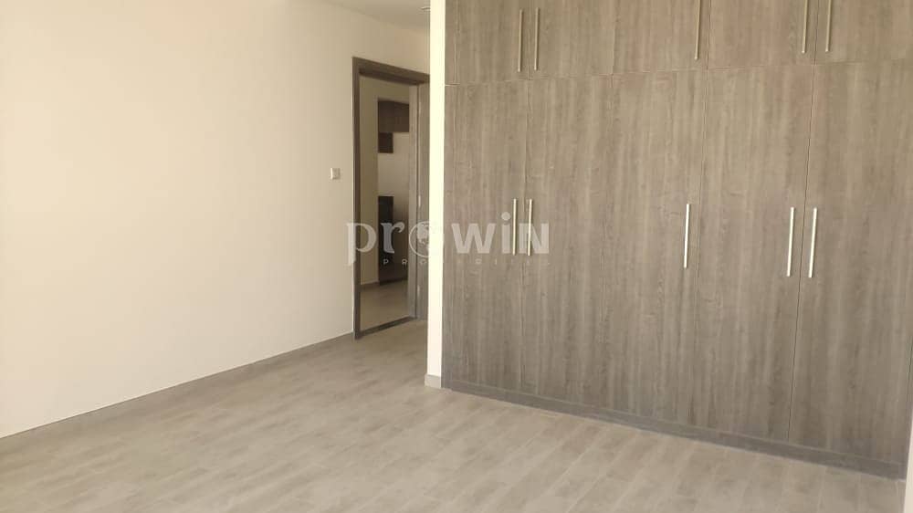 8 Brand New Building | 1  Month Free | Closed kitchen  | Spacious 1 Br Apt !!!