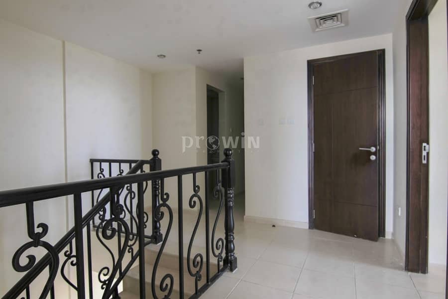 16 IT IS A LIFESTYLE?3 BEDROOMS DUPLEX APARTMENT PLUS A STORAGE?YOU ARE WELCOME!!!