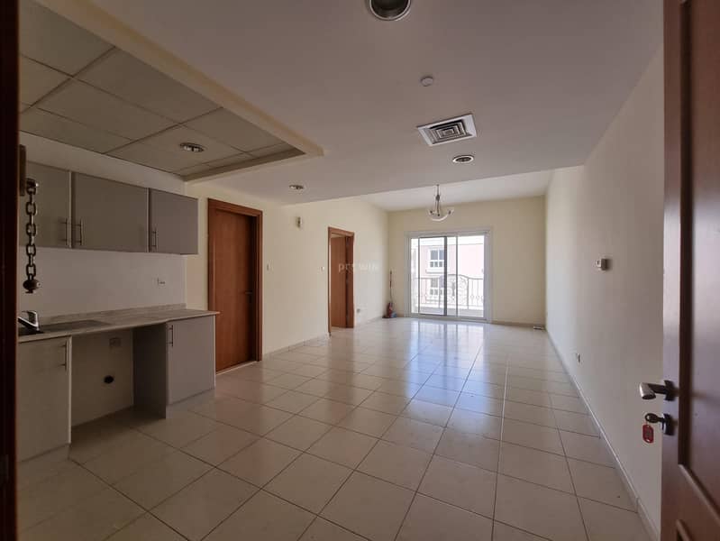 3 DAMAC GARDENIA 1 SPACIOUS ONE BED ROOM APARTMENT!!