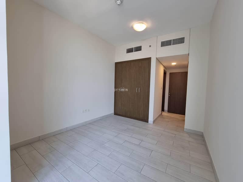 POOL VIEW|GREAT 1 BEDROOM  WITH A BALCONY|CLOSE TO EXIT!!!