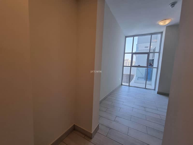 5 POOL VIEW|GREAT 1 BEDROOM  WITH A BALCONY|CLOSE TO EXIT!!!