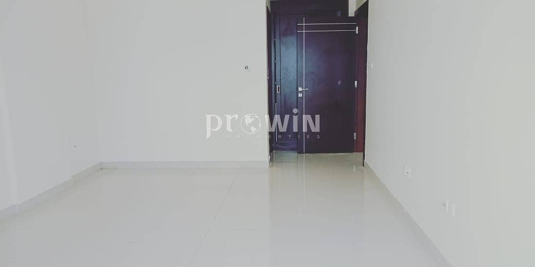 Chiller Free Brand New 1 Bedroom Apartment l Road & Pool View