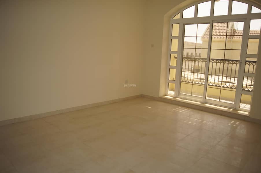 11 ONE MONTH FREE | SPACIOUS TOWNHOUSE | IDEAL FOR FAMILY