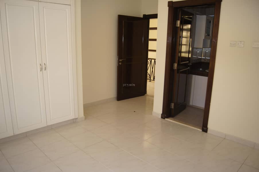 18 ONE MONTH FREE | SPACIOUS TOWNHOUSE | IDEAL FOR FAMILY