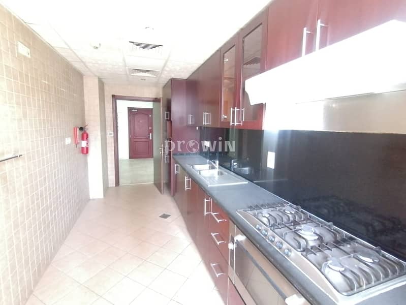 20 Huge Close Kitchen | Spacious Three Bed Apt | Two Balconies | Great Amenities !!!