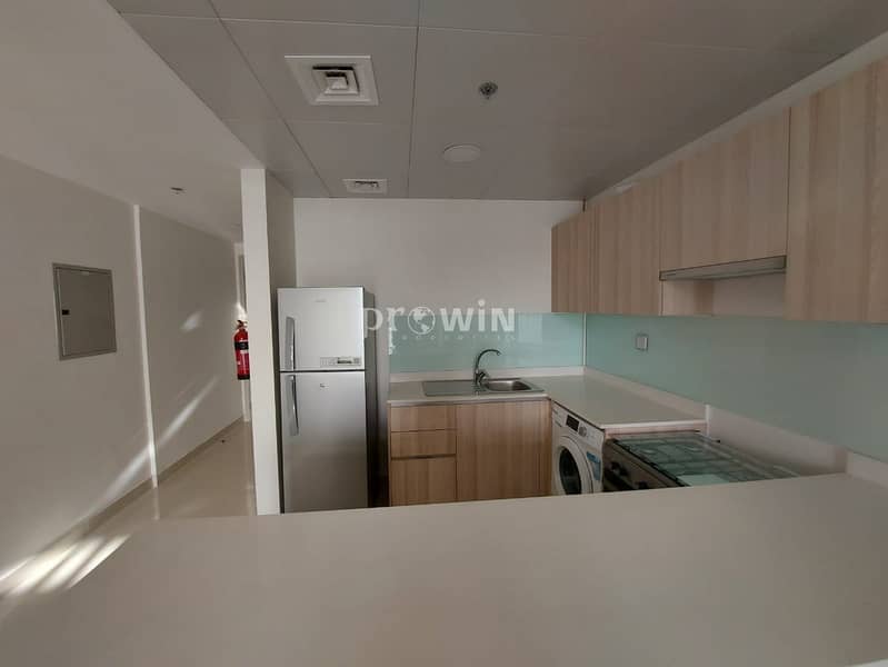 7 Fully Furnished Brand  New Studio Apt  With Great Amenities !!!