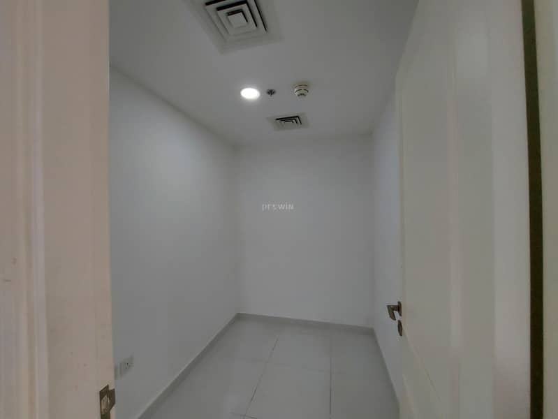 4 (Spacious 2bhk  with Maid) With Amazing Facilities| Great Location !!!