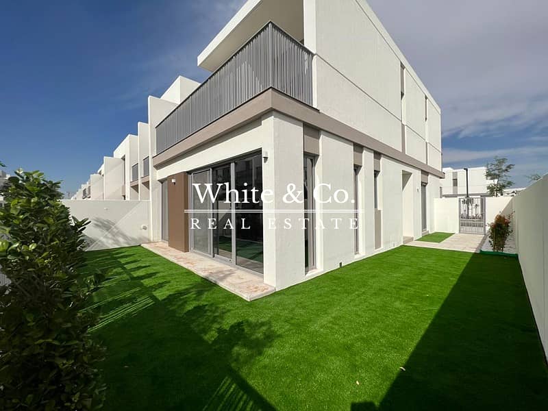 SPACIOUS CORNER PLOT | FULLY LANDSCAPED SPACIOUS CORNER PLOT | FULLY LANDSCAPED