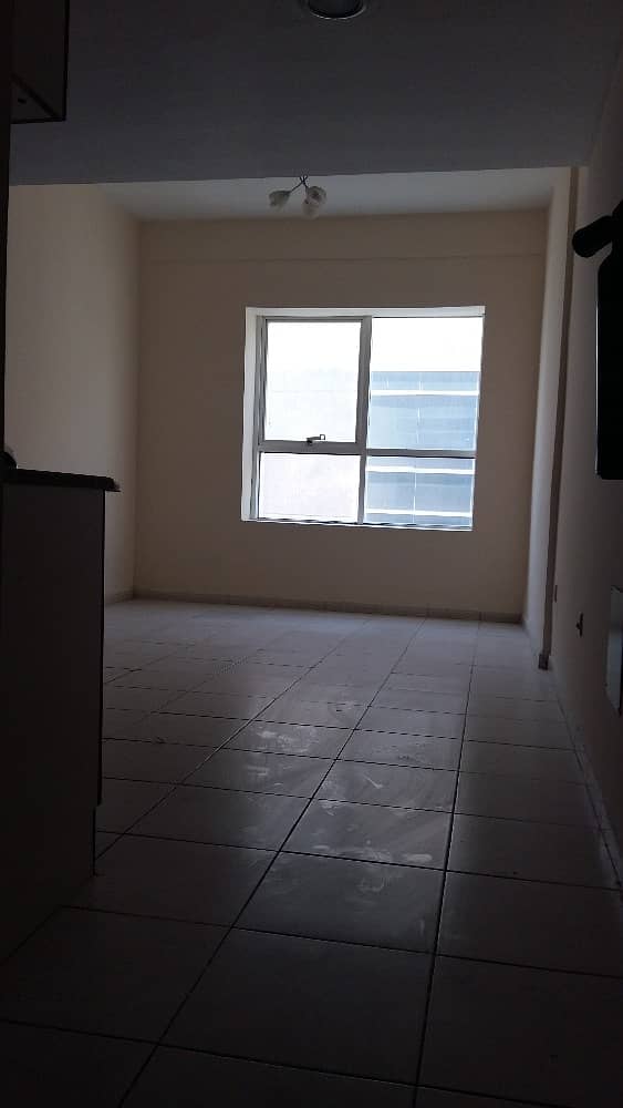 1bedroom for sale in Almond with parking !
