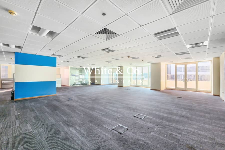 FITTED OFFICE | VACANT | NEAR DHCC METRO FITTED OFFICE | VACANT | NEAR DHCC METRO