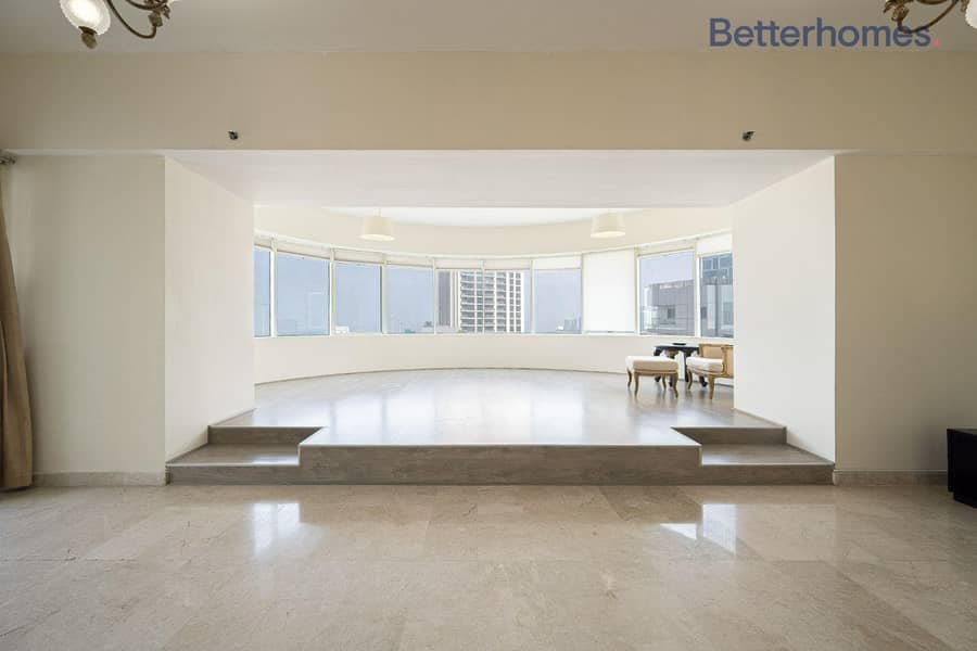 Furnished & Fully Upgraded | Vacant Furnished & Fully Upgraded | Vacant