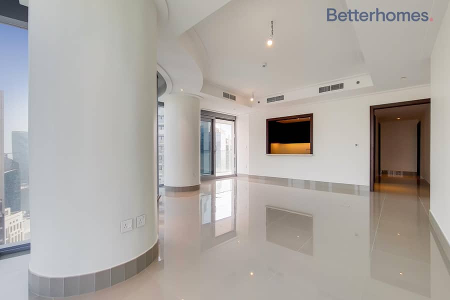 High Floor | Two Balconies | En-Suite Baths High Floor | Two Balconies | En-Suite Baths