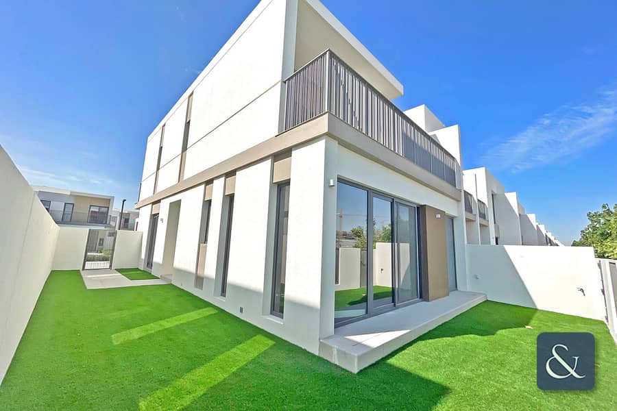 Corner Plot | Phase 3 | Single Row | 4 Bed Corner Plot | Phase 3 | Single Row | 4 Bed