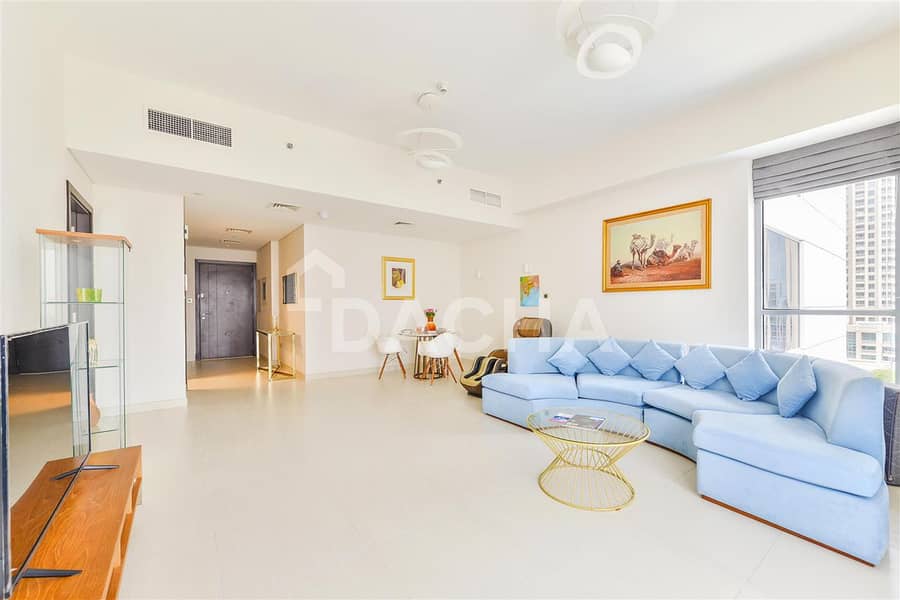 Best Deal / Spacious / Modern Furniture / VOT Best Deal / Spacious / Modern Furniture / VOT