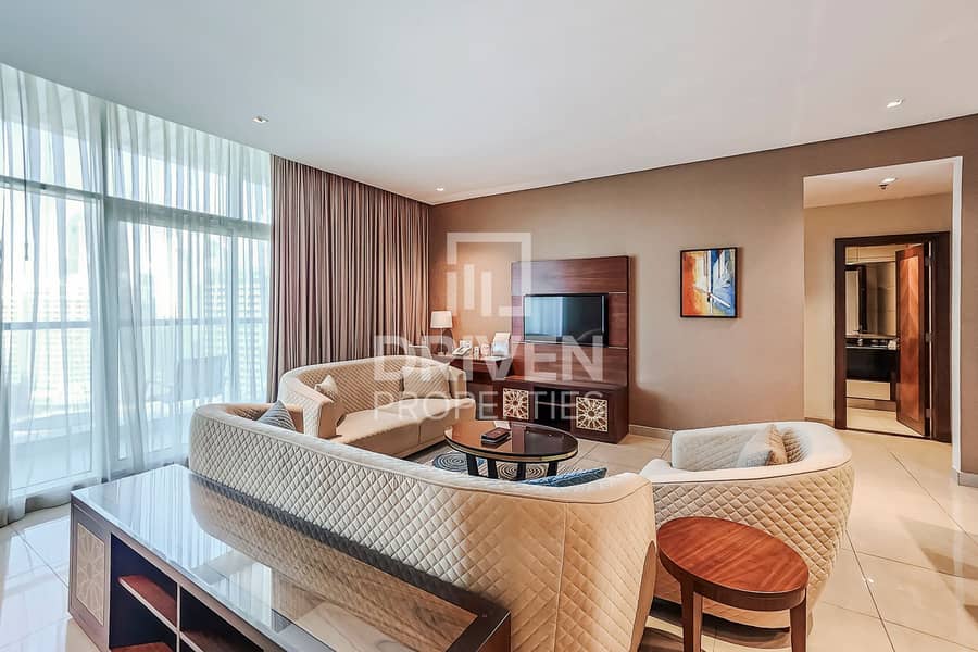 Luxurious | Fully Furnished | Canal View Luxurious | Fully Furnished | Canal View