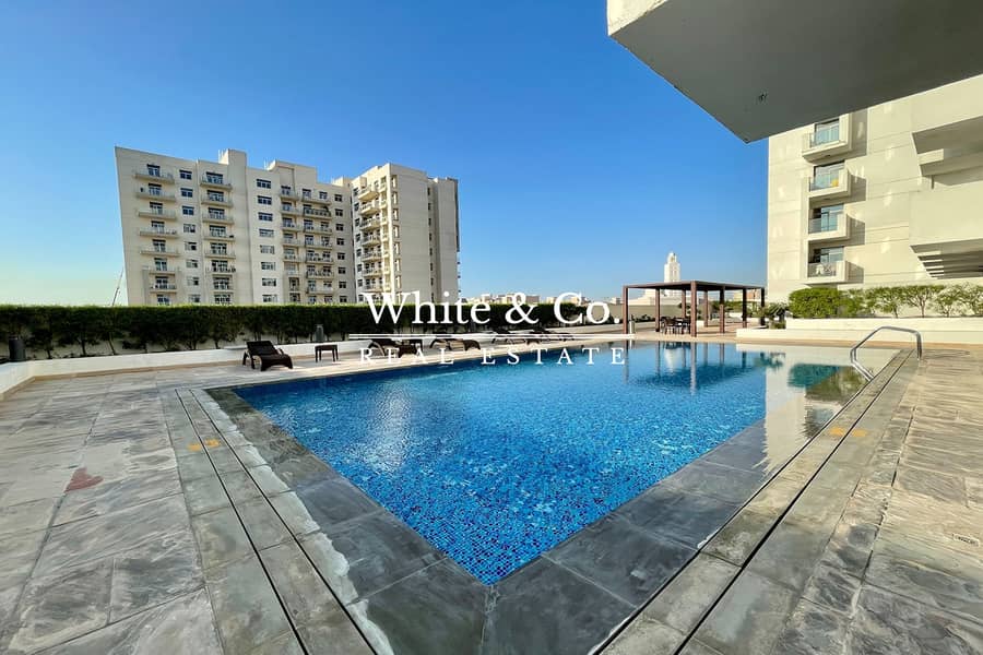 Available Now | Furnished | Near to Metro Available Now | Furnished | Near to Metro