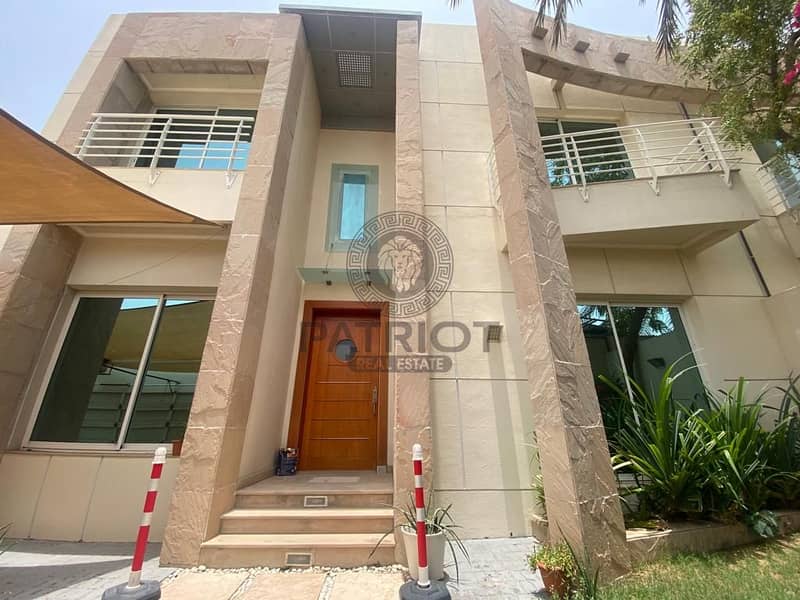 5 Bed rooms Modern Style Private Pool Maid room 5 Bed rooms Modern Style Private Pool Maid room
