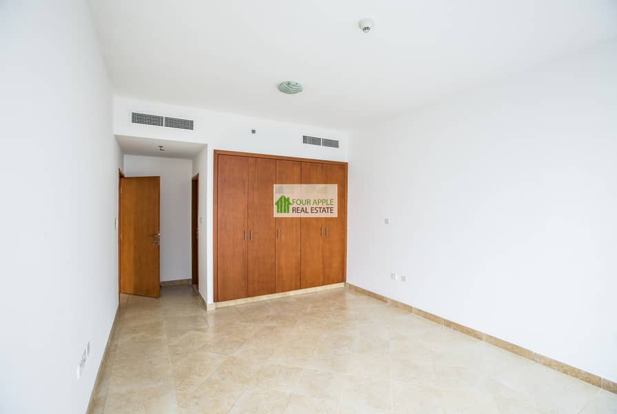 8 Unfurnished 1 Bedroom Apartment Community View