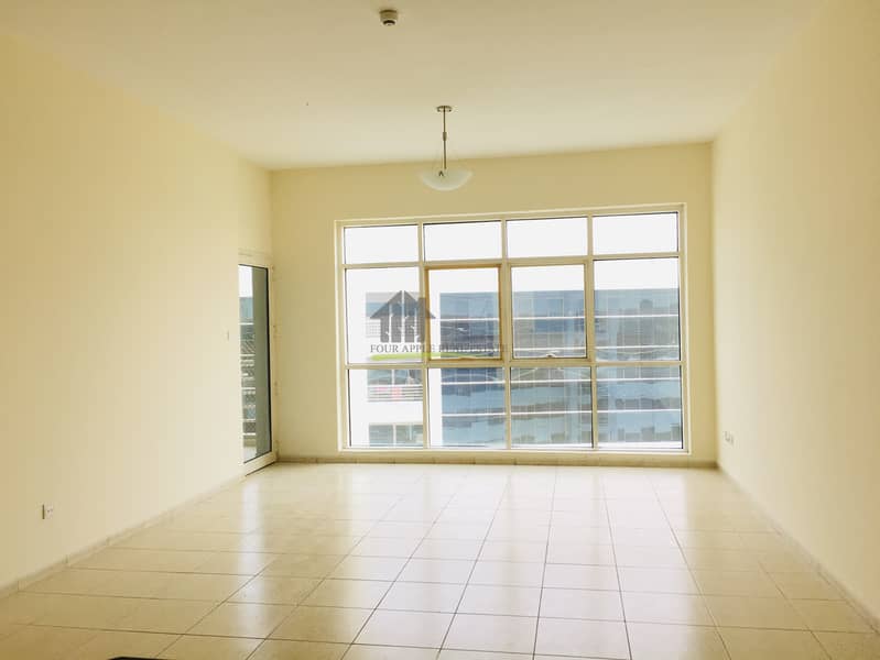 4 Spacious 1 Bedroom|Balcony|Parking|Chiller Free