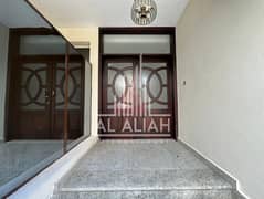 Stunning & Specious 5 BHK VILLA ◉ SEPARATE ENTRANCE ◉  Special Location