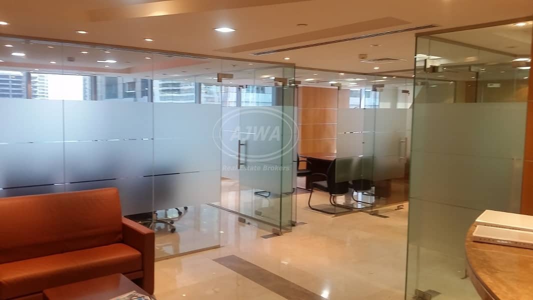 17 Saba Tower - Furnished office with full lake view