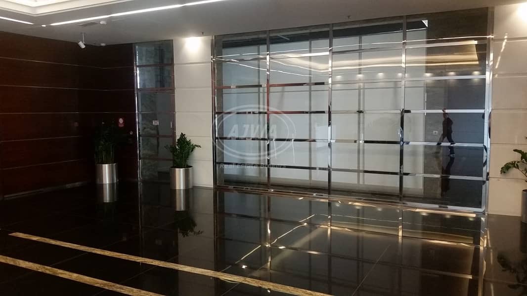 25 Saba Tower - Furnished office with full lake view