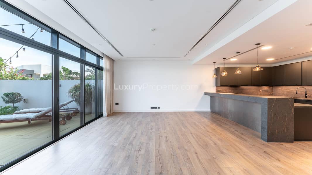Fully Upgraded | Vacant | Modern Amenities Fully Upgraded | Vacant | Modern Amenities
