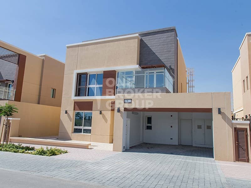 Vacant Type 4D4 | Single Row | Next To Park Vacant Type 4D4 | Single Row | Next To Park