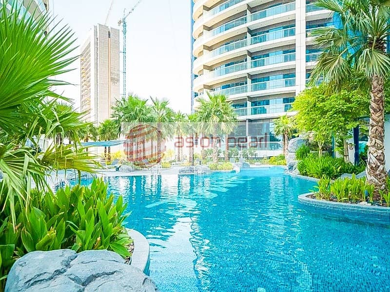 Vacant Hotel Room | High Floor | Sea and Burj View Vacant Hotel Room | High Floor | Sea and Burj View