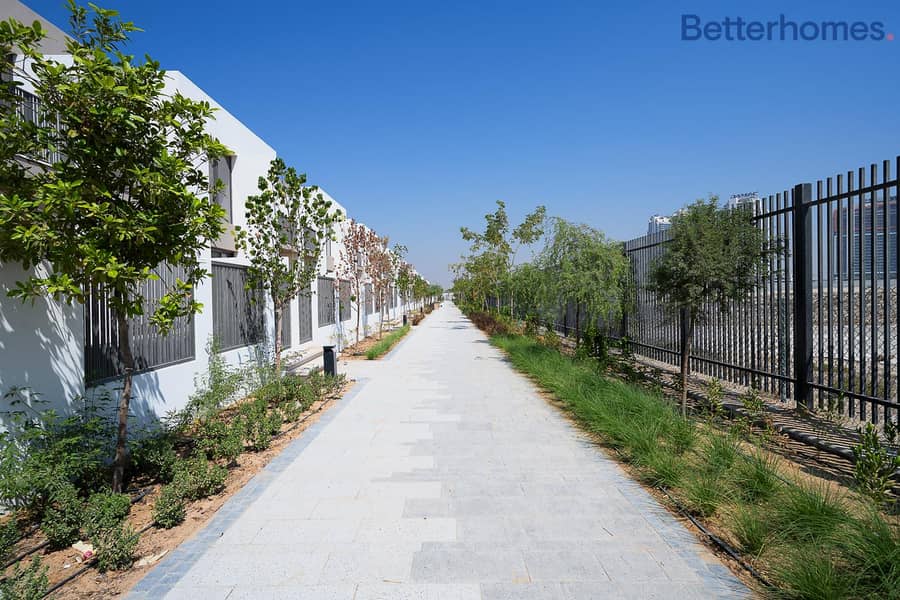 Single Row | Landscaped | Keys in Hand Single Row | Landscaped | Keys in Hand