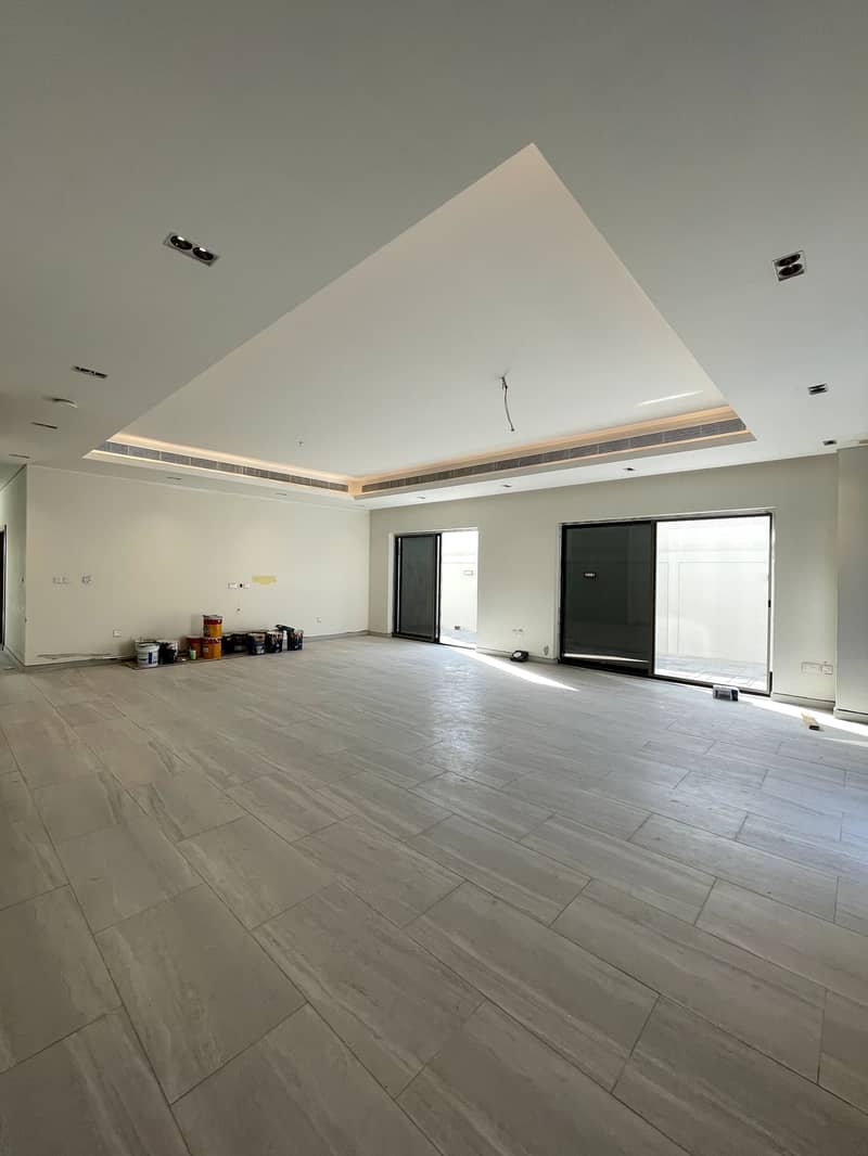 Luxurious 5-Bedroom Villas for Rent in Prime Location Rashidiya // Get this deal now !! Luxurious 5-Bedroom Villas for Rent in Prime Location Rashidiya // Get this deal now !!