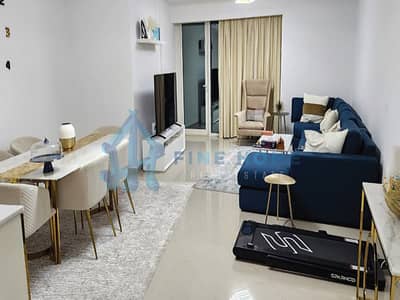 فلیٹ 2 غرفة نوم للايجار في دانة أبوظبي، أبوظبي - شقة مفروشة بالكامل  بتشطيب عصري مع بلكونتين وغرفه خادمة