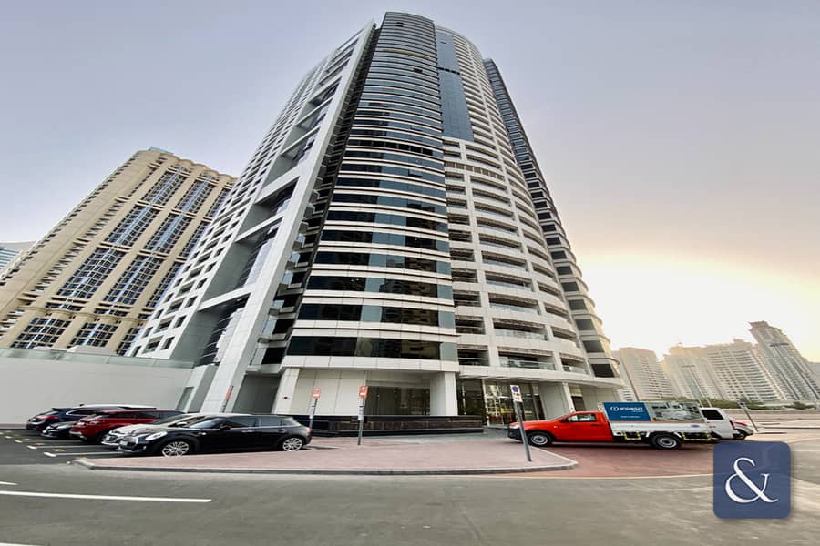 Spacious 4 Bedroom Apartment Available Spacious 4 Bedroom Apartment Available
