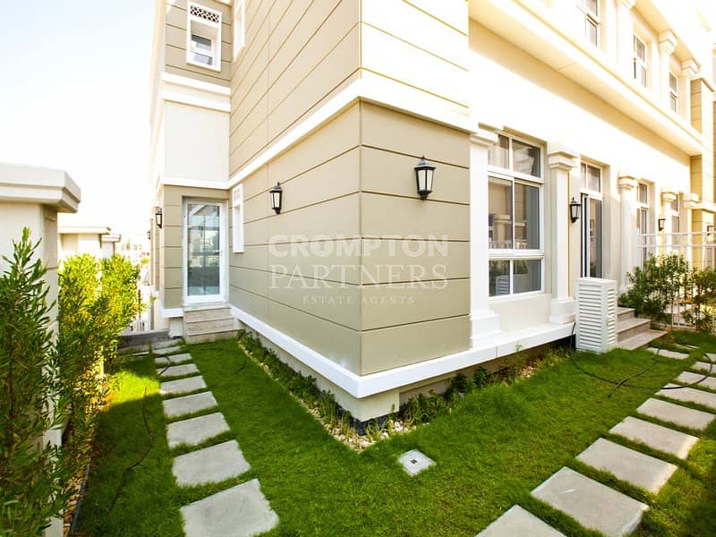 Corner Unit | Great Family Home | Vacant Now Corner Unit | Great Family Home | Vacant Now