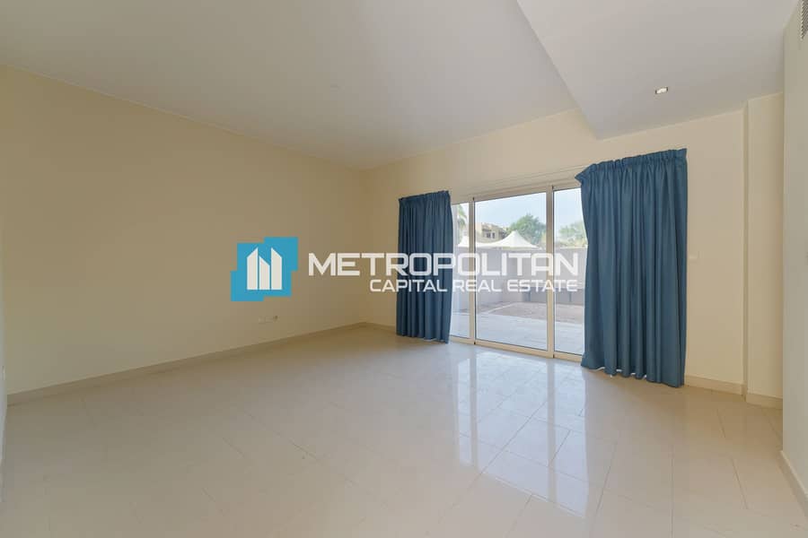 Corner 4BR Unit | Big Garden | Community View Corner 4BR Unit | Big Garden | Community View