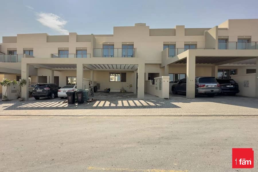 Contemporary Townhouse Available For Rent Contemporary Townhouse Available For Rent
