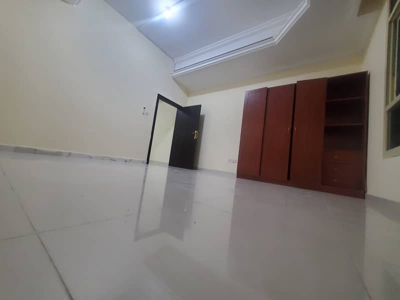 WONDERFULL BIG 1BHK WITH WARDROBE AND PRIVATE ENTRANCE 2 SIDES DOOR SAPRATE KITCHEN BIG ROOM SIZES GOOD BATHROOM NORMAL PRICE AVAILABLE WONDERFULL BIG 1BHK WITH WARDROBE AND PRIVATE ENTRANCE 2 SIDES DOOR SAPRATE KITCHEN BIG ROOM SIZES GOOD BATHROOM NORMAL PRICE AVAILABLE