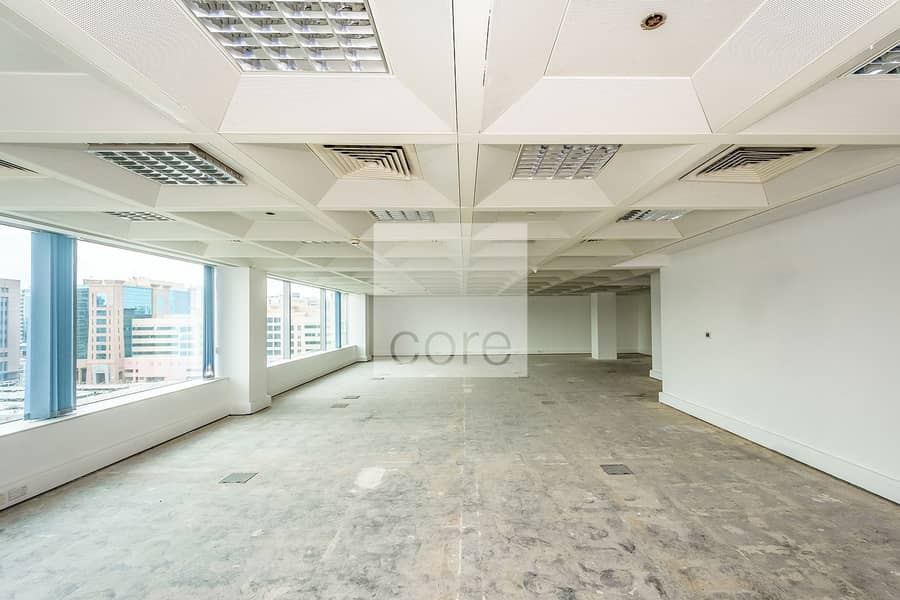 Vacant office with pantry | Al Masaood