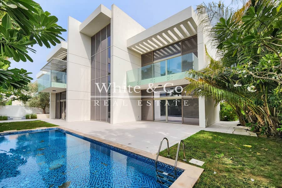 Contemporary 5 BR | Vacant | Corner Villa Contemporary 5 BR | Vacant | Corner Villa