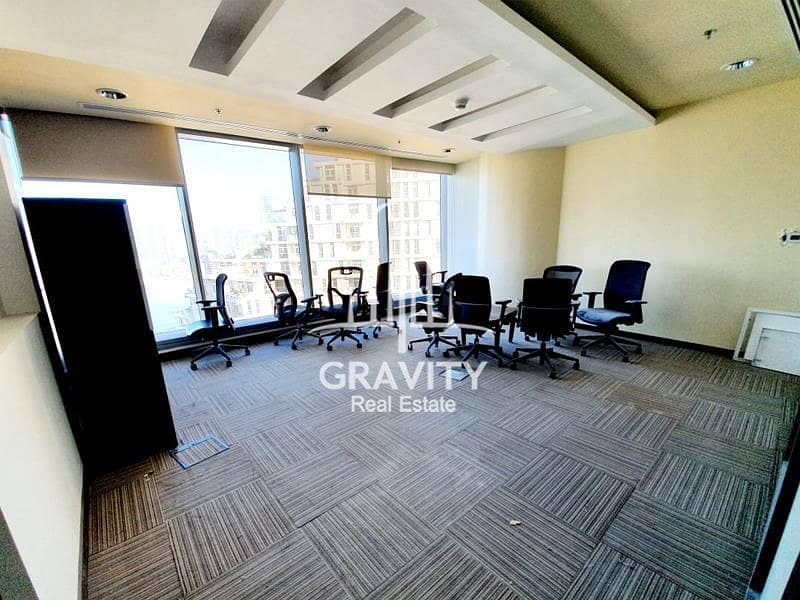 7 EXTRA HOT DEAL!! SPACIOUS FITTED OFFICE