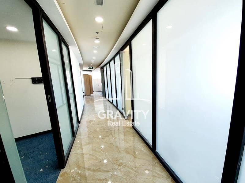 3 HOTTEST DEAL | VACANT | SPACIOUS FITTED OFFICE