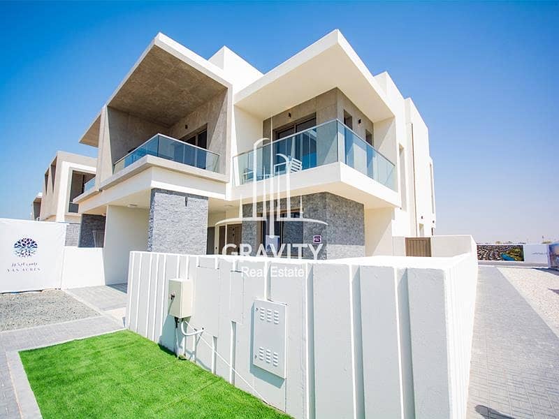 13 World Class 3BR Duplex Villa in Yas Acres