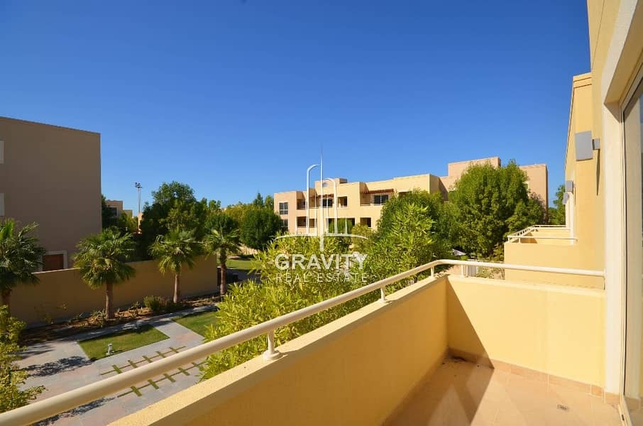 5 Reduced price 4BR TH with terrace in Yasmina
